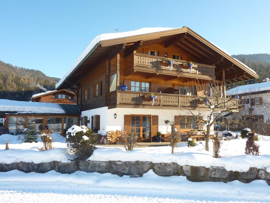 Gaestehaus Schoenfeld ريت ام وينكل المظهر الخارجي الصورة